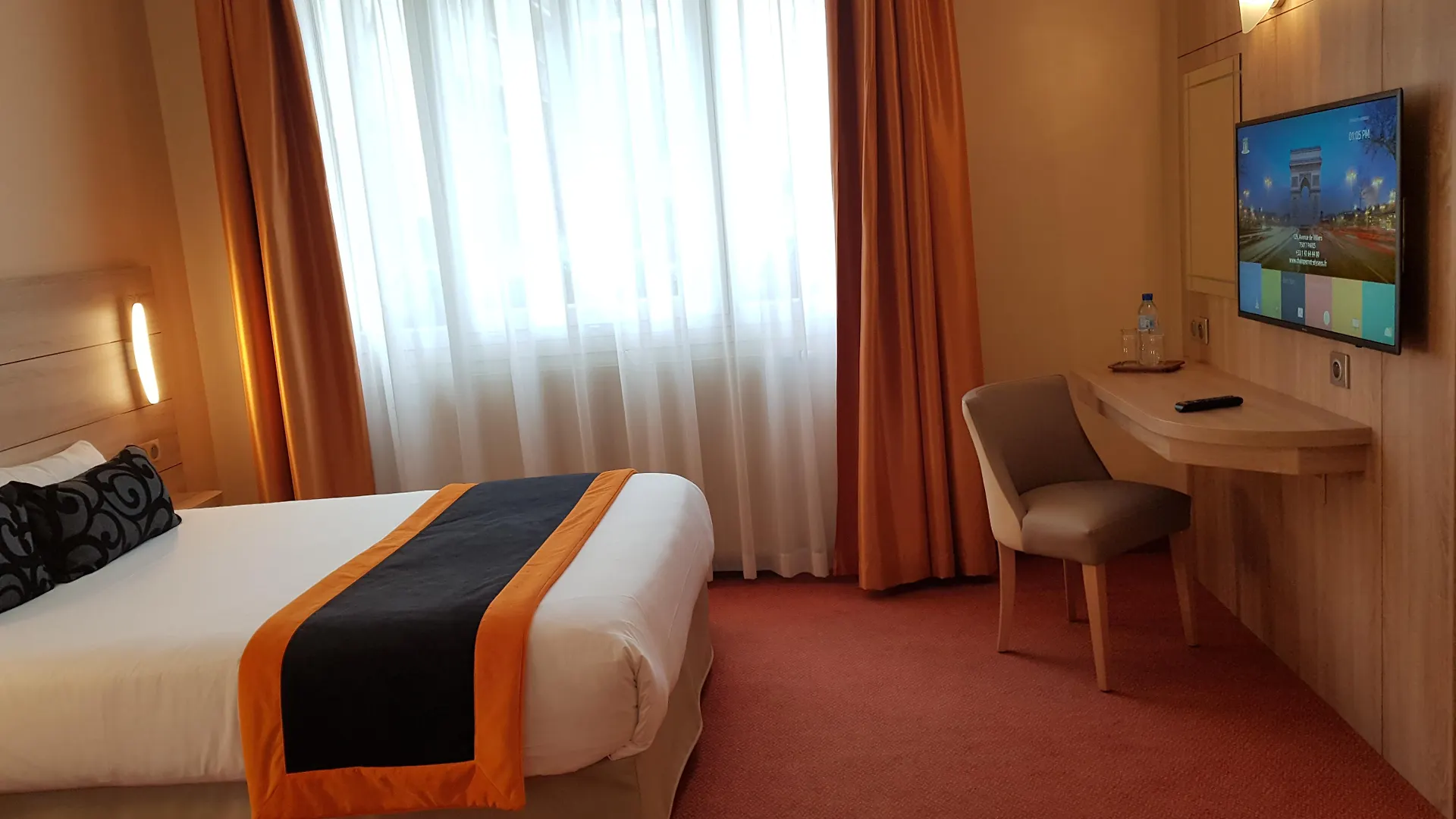 Hotel Champerret Elysees 3*
