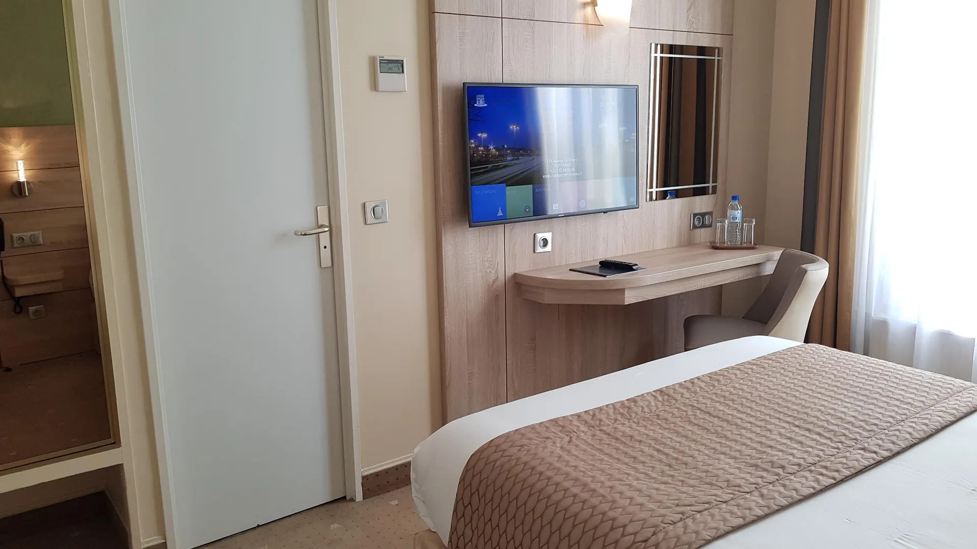 Hotel Champerret Elysees 3*