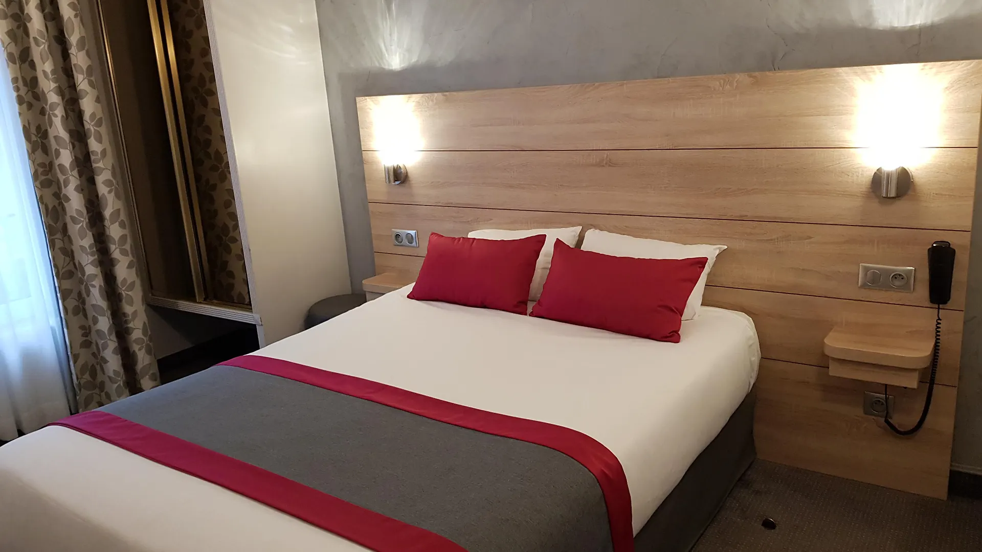 Champerret Elysees Hotel