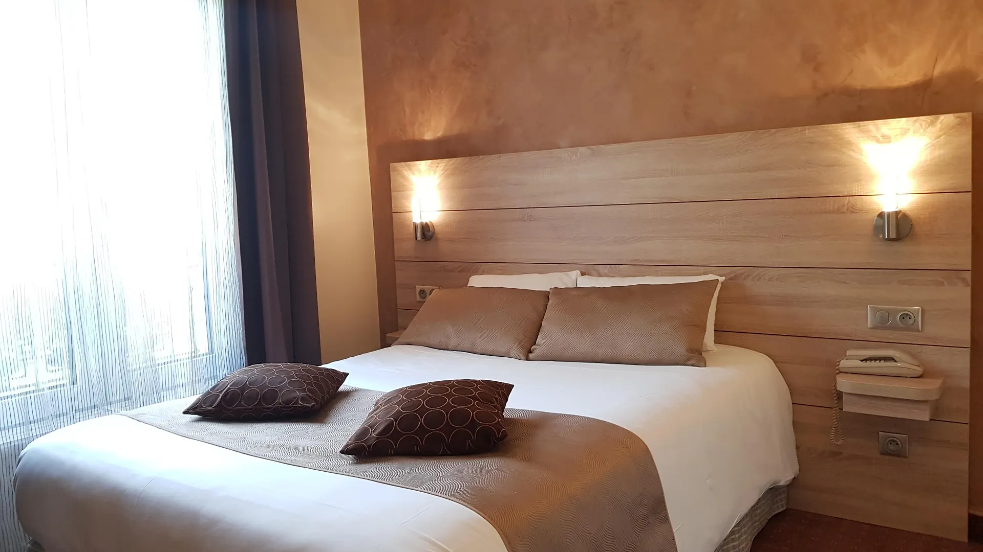 Hotel Champerret Elysees 3*