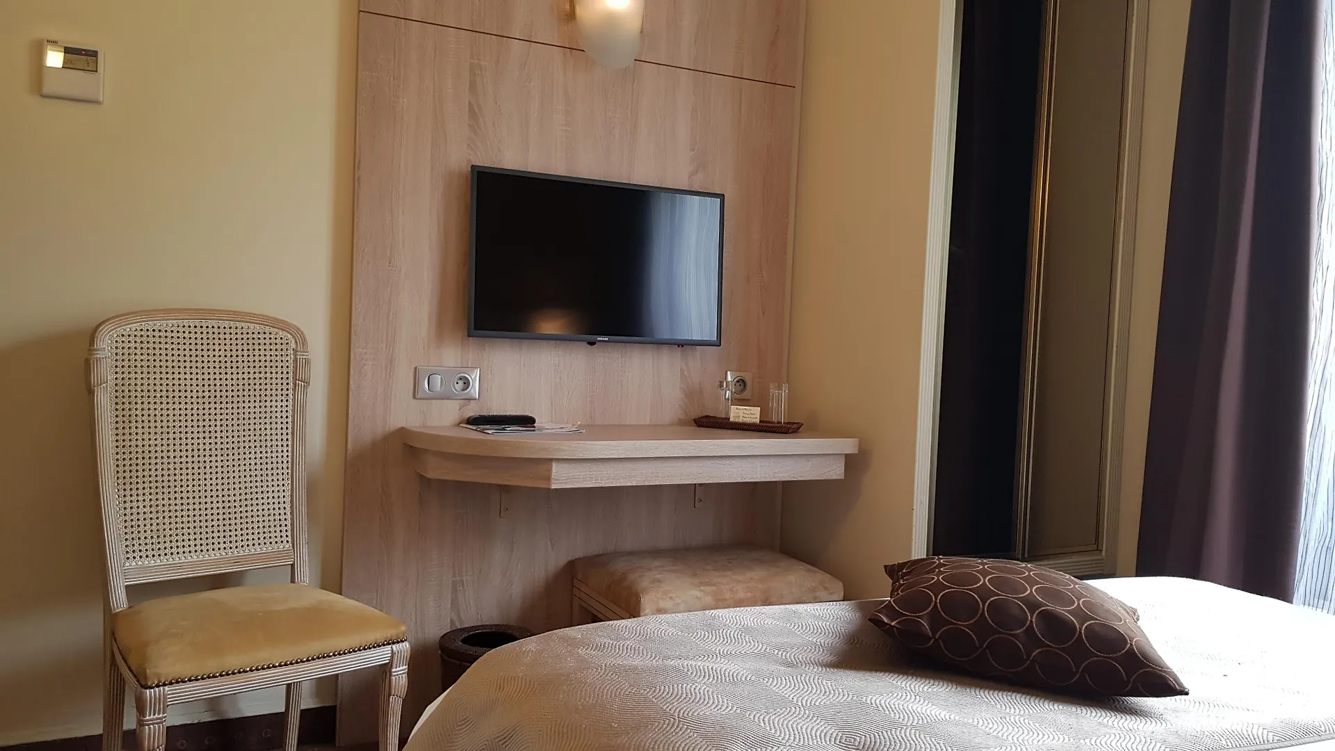 Champerret Elysees Hotel Paris