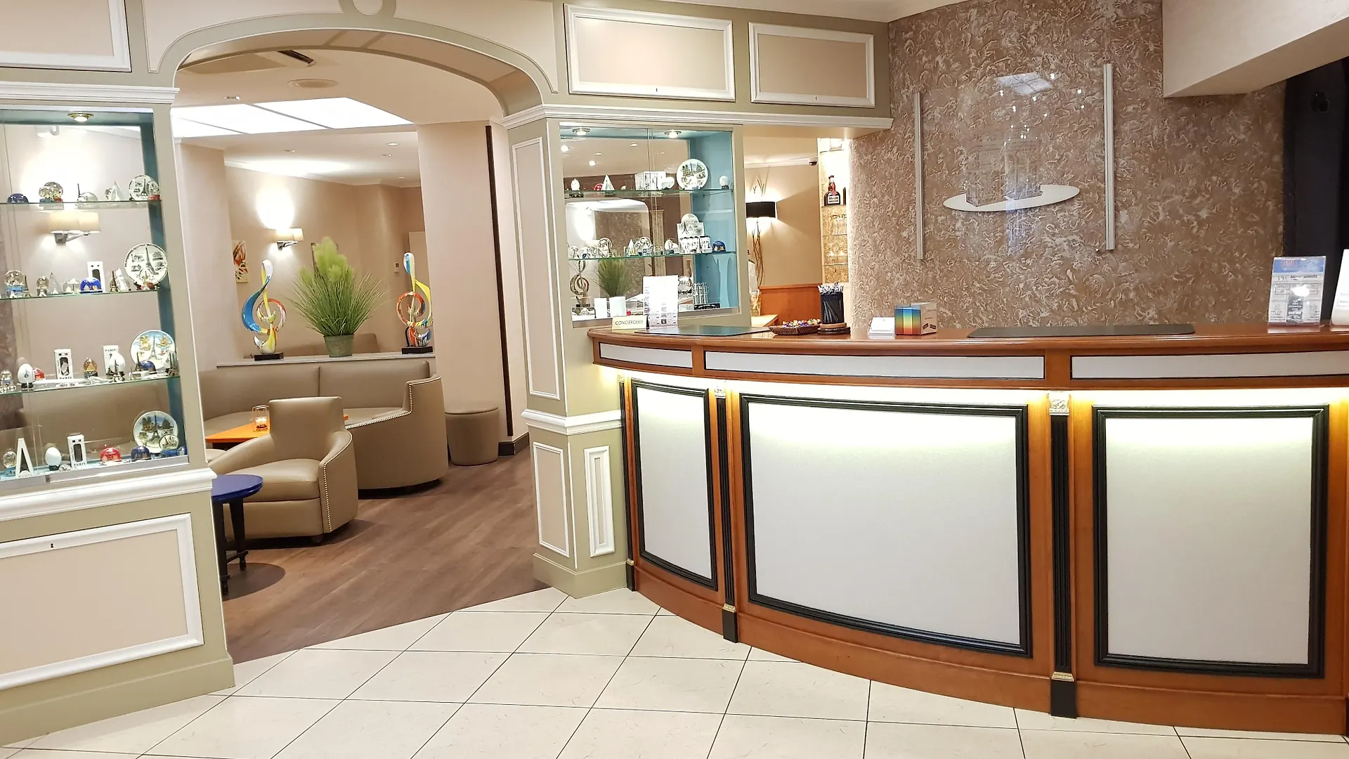 Hotel Champerret Elysees 3*