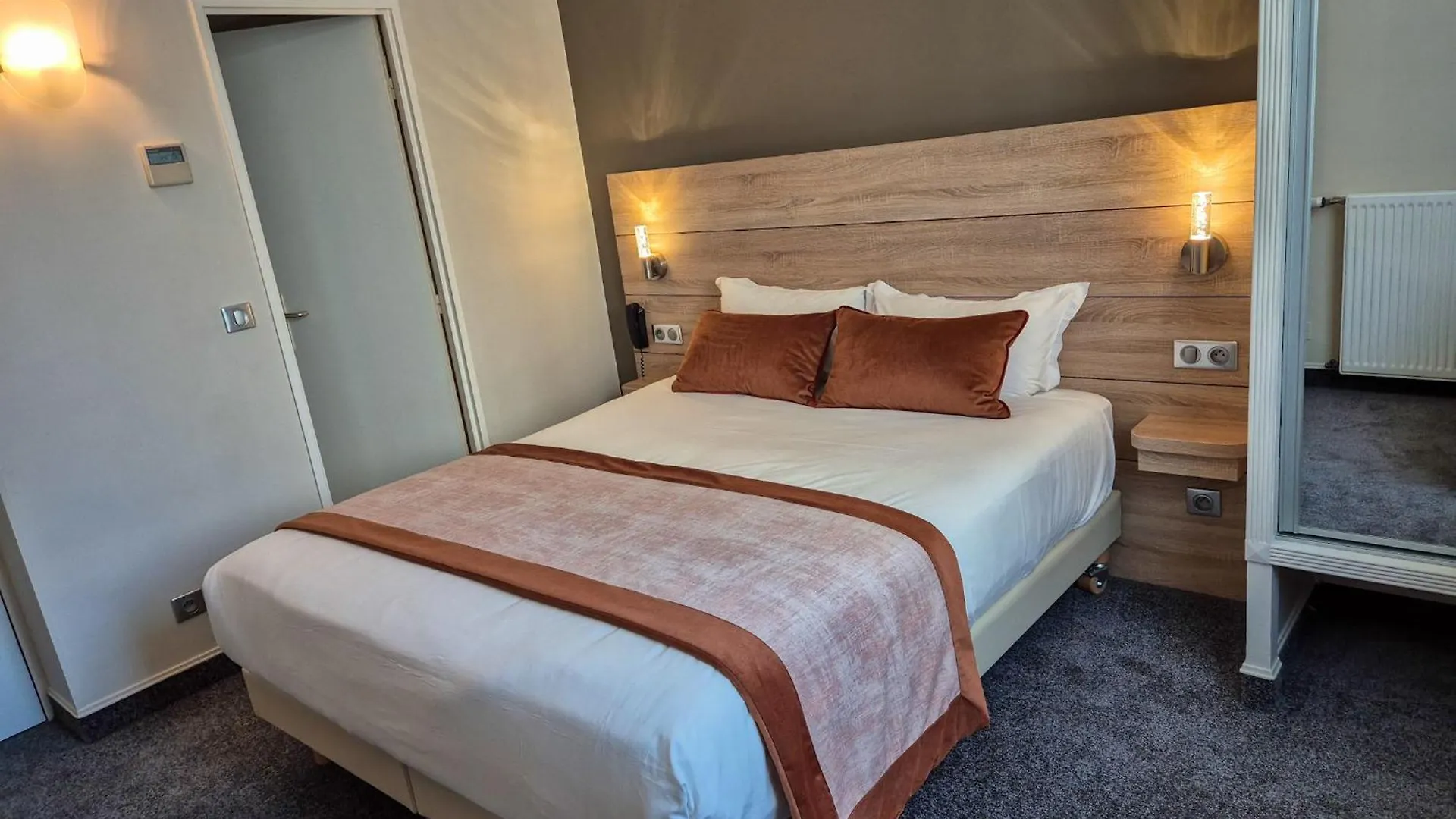 Champerret Elysees 3* Paris