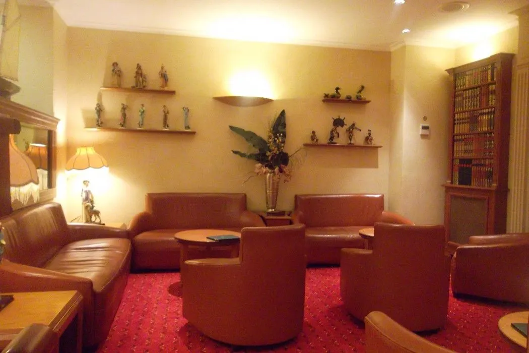 Hotel Champerret Elysees 3*